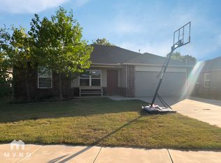 10608 SW 22nd St, Yukon, OK 73099