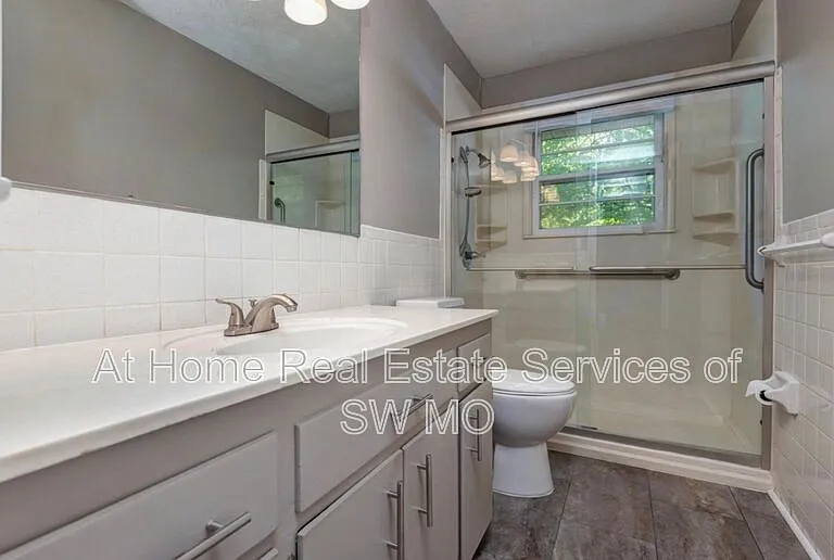 2425 S Dollison Ave — Photo 10