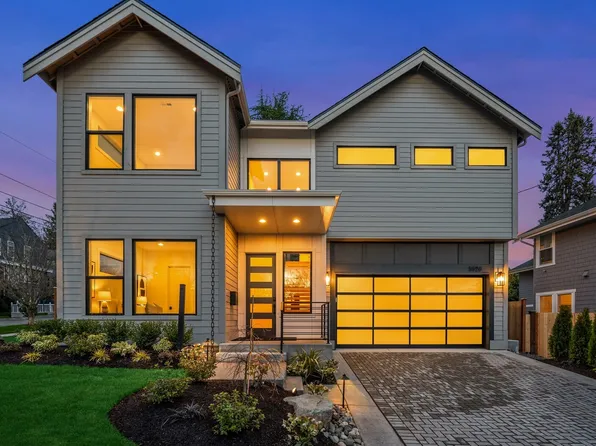 5520 43rd Avenue NE, Seattle, WA 98105