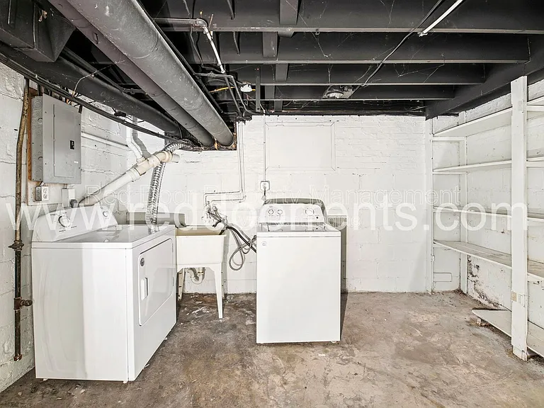 4704 N College Ave — Photo 25