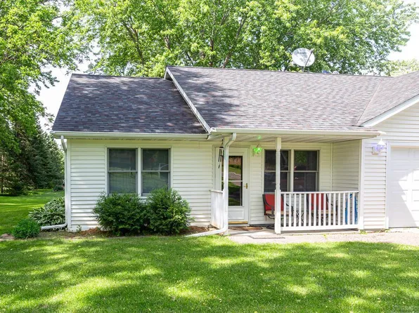 637 Broadway St, Hammond, WI 54015