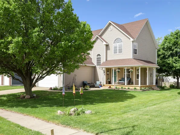 330 NE Whitetail Ln, Waukee, IA 50263