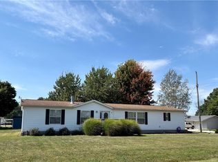 309 N Chestnut St, Strasburg, IL 62465