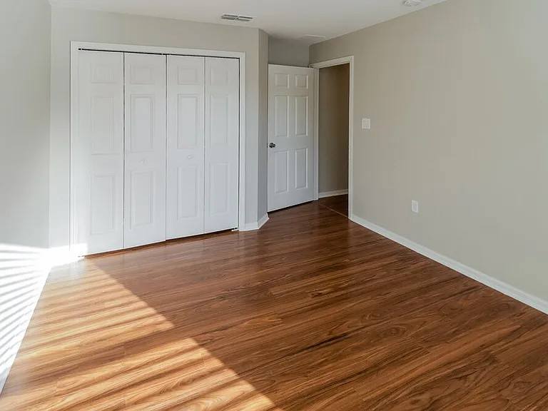 426 Disston Ave — Photo 12