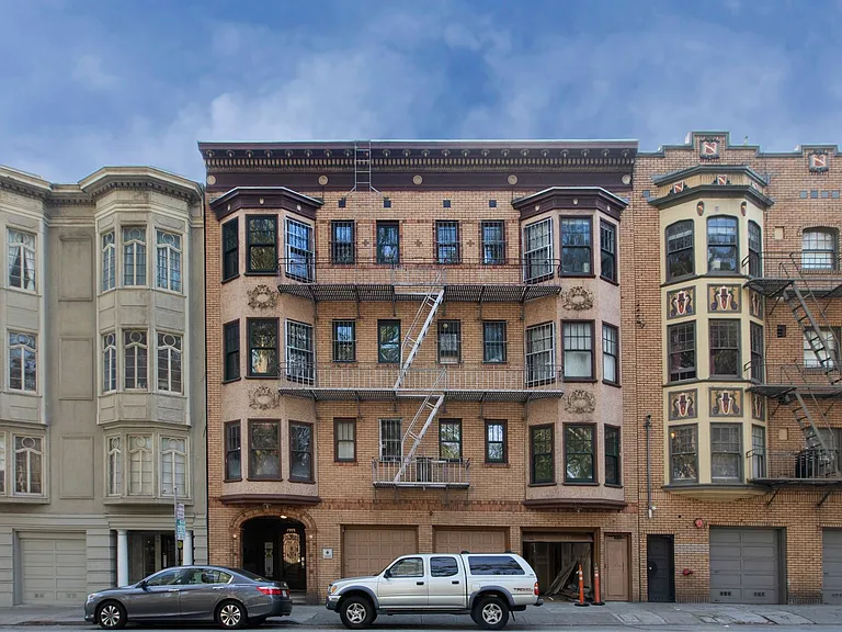 1555 Oak St #850R — Photo 27