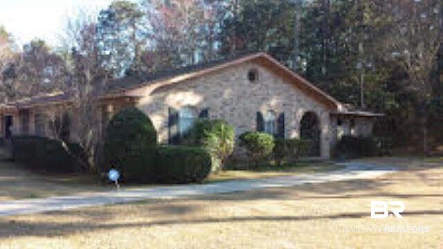 1st image of 7926 N Wenzel Rd