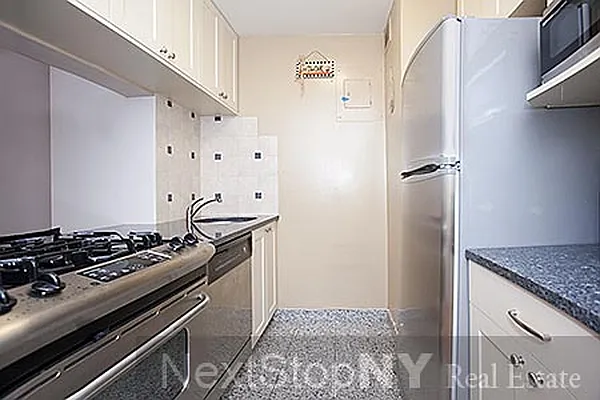 Sold by NextStopNY | media 10