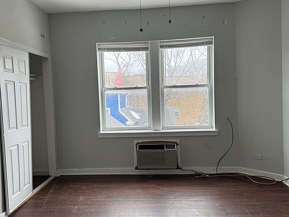 4th image of 6726-1 N Glenwood Ave #305