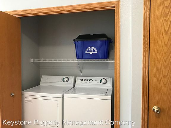 5th image of 505 Penn Ct APT 8