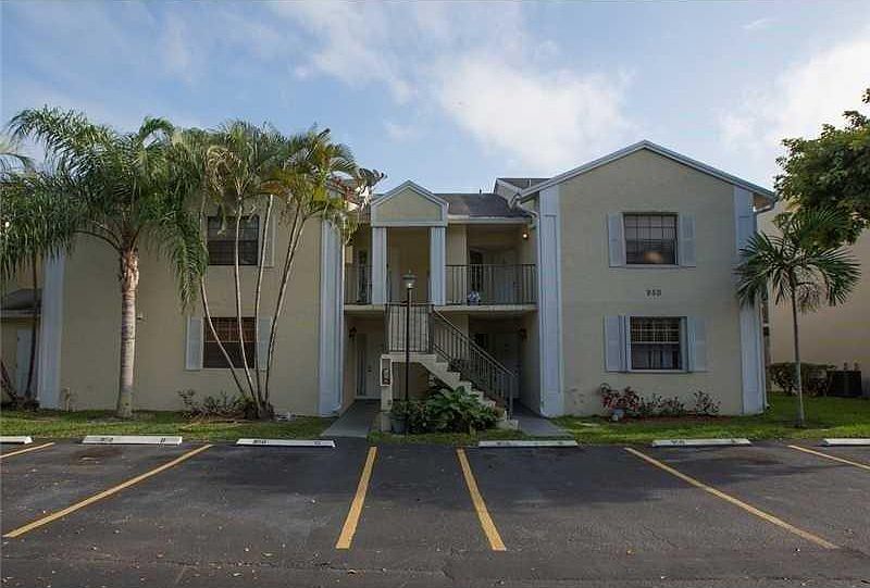 2nd image of 1044 S Independence Dr #1044E