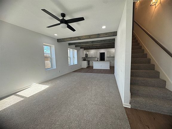 3rd image of 607 E Monterey St