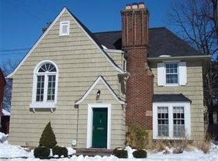 16821 Fernway Rd, Shaker Heights, OH 44120