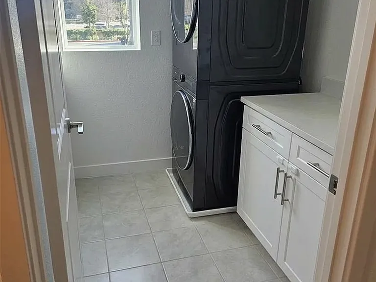 11737 Florence Ave #6 — Photo 10