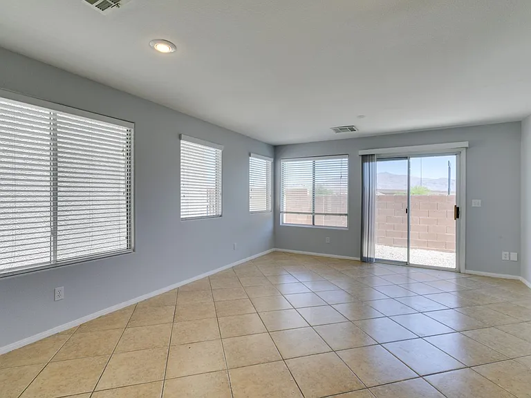 8424 Walker Gardens Pl — Photo 17