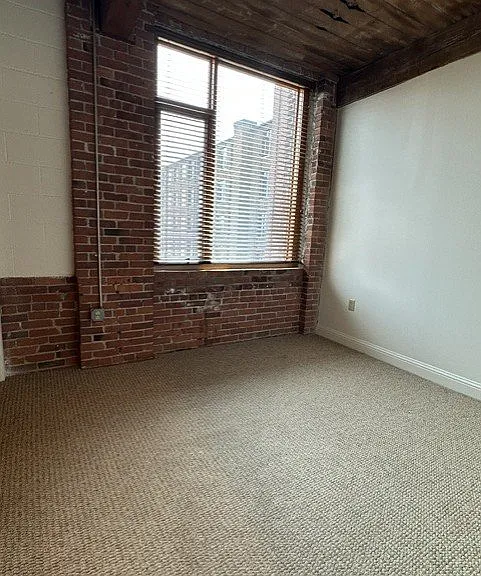 147 Centre St — Photo 5