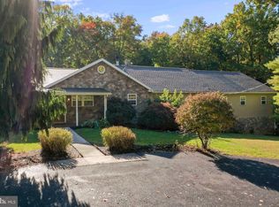 960 Black Gap Rd, Fayetteville, PA 17222