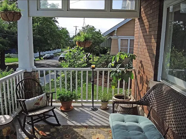 740 Allison Ave — Photo 8