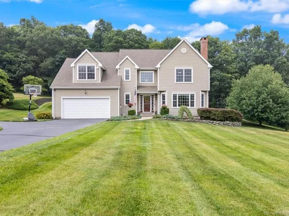 274 Old Farms West, Middletown, CT 06457