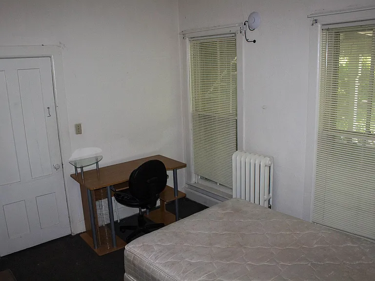 105 Dewitt Pl #6 — Photo 5