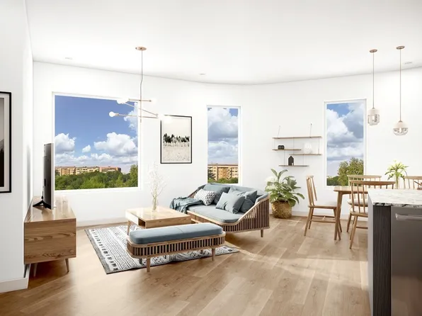 37 6th St #37, Chelsea, MA 02150