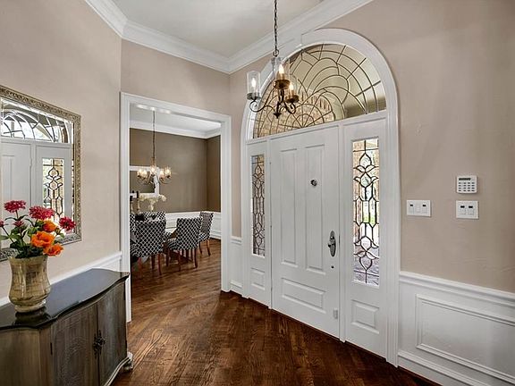 4th image of 4923 Bellerive Dr