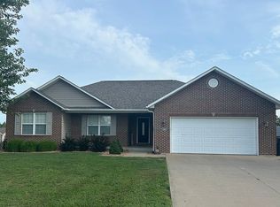 2106 Richele St, Perryville, MO 63775