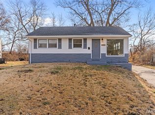 10500 Prestwick Dr, Saint Louis, MO 63137