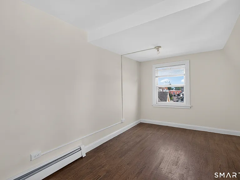 40-44 Vine St #3 — Photo 17