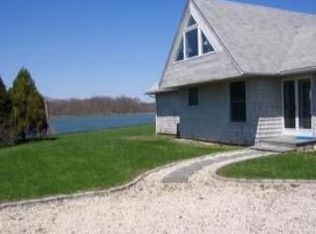 115 W Neck Point Rd, Southampton, NY 11968