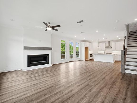 Benton II - Living Area