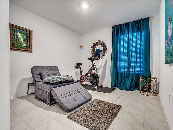 5th image of 7733 Ruellia Rd