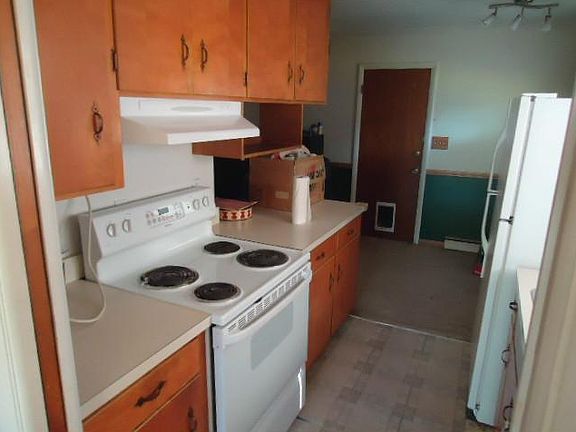 2nd image of 46 Bonita Dr