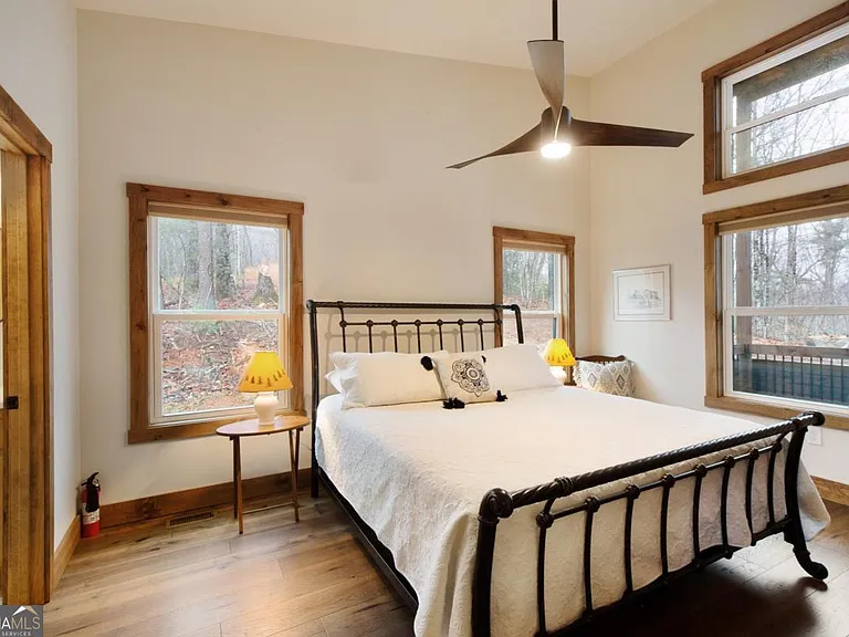642 Crabapple Dr — Photo 10