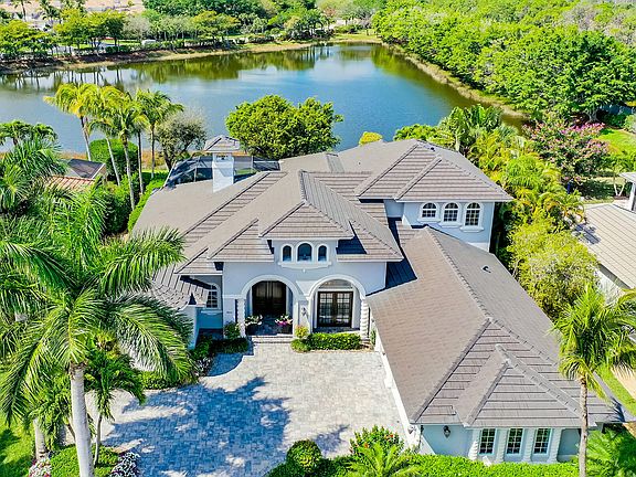 3rd image of 3841 Mahogany Bend Dr