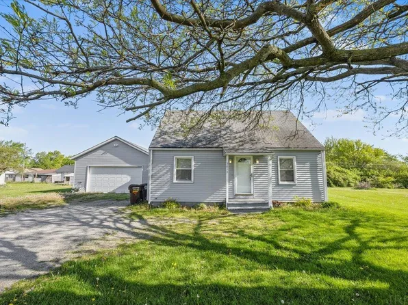 3815 E Sherwood Ter, Fort Wayne, IN 46806