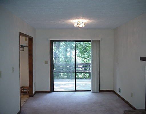 Nice Dining Area!