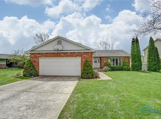 1323 Wren Rd, Bowling Green, OH 43402