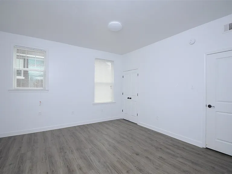 528 E Parkway Ave #9 — Photo 9