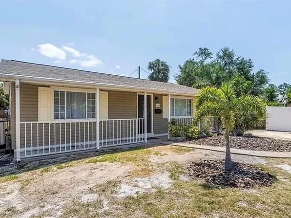 2719 Boca Ciega Dr N, Saint Petersburg, FL 33710