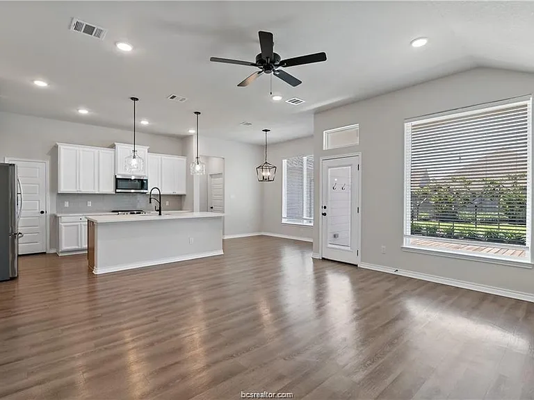 3429 Omaha Ct — Photo 13