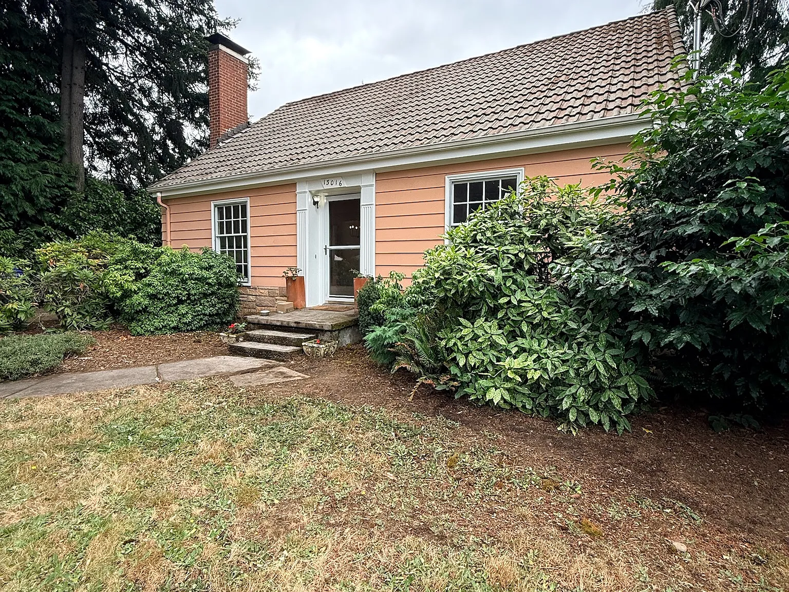 4 bed, 2612 sqft, $3,350 — Photo 1