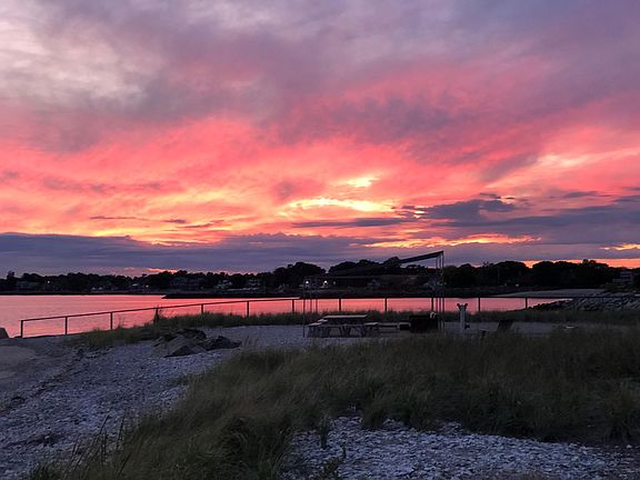 Beautiful pink & orange sunsets (and sunrises) from both decks , great room and the master bedroom