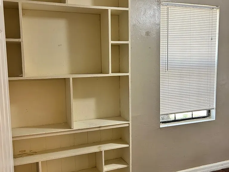 727 California St — Photo 5