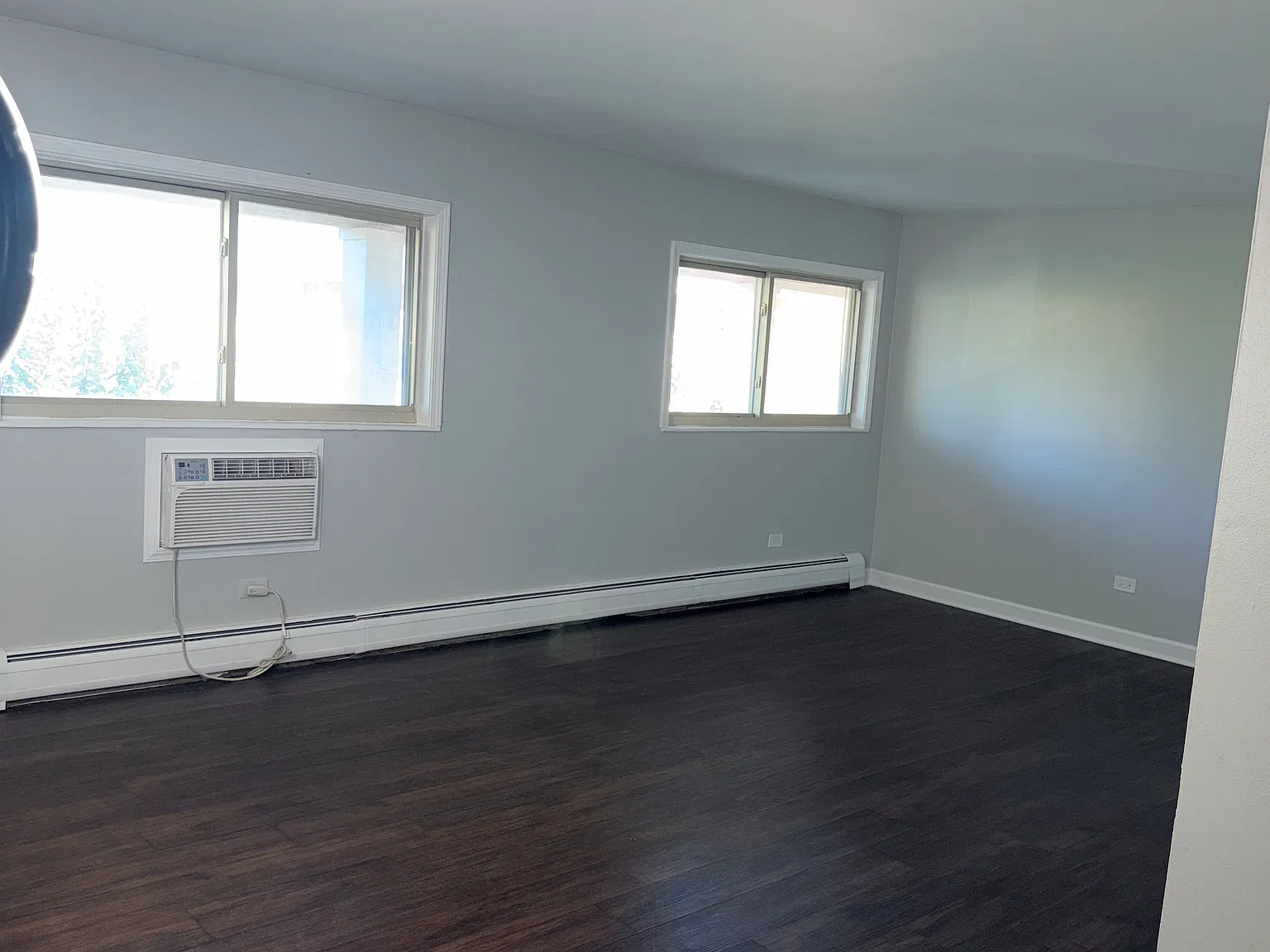 2 bed, 910 sqft, $1,900 — Photo 3