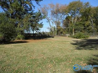 825 W Arbor Dr NW, Huntsville, AL 35811
