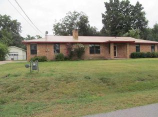 213 E Center St, Prairie Grove, AR 72753