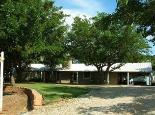 696 N Lake Rd, Holliday, TX 76366