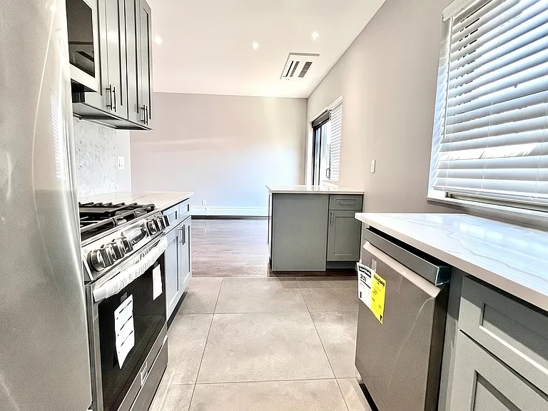 30-18 31st St #3A — Photo 7