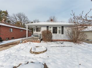 23020 Macbeth Ave, North Olmsted, OH