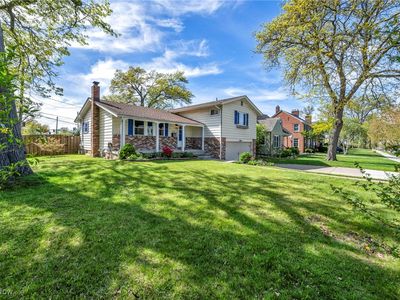 1544 Parkwood Rd, Lakewood, OH, 44107